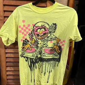 Size small neon yellow shirt